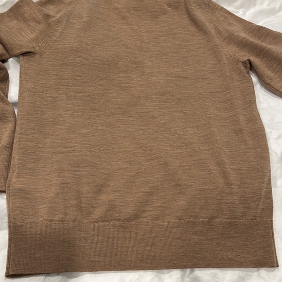 Banana Republic Long Sleeve Sweater V neck sweater 100% Merino wool size M - Picture 5 of 9